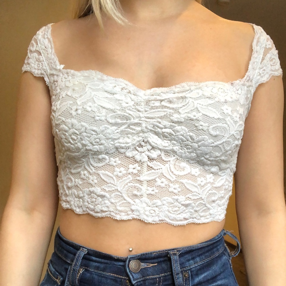 lace crop top
